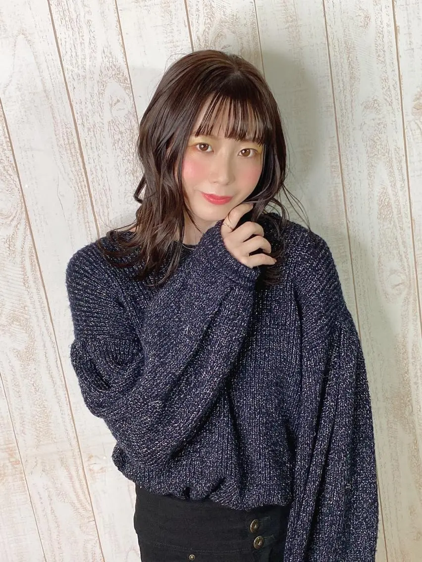 ミディアム revanz  revanz のヘアスタイル