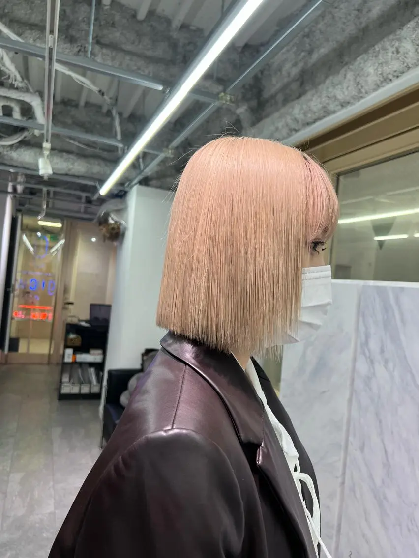 ショート カラー トリートメント ハイトーン&髪質改善 &韓国エクステ🤎のヘアスタイル