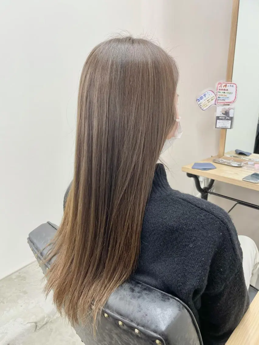 ロング カラー 透明感・暗髪 梅田・増田のヘアスタイル