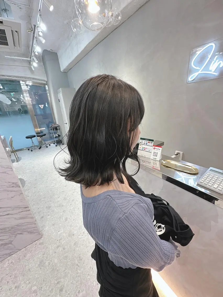 ミディアム カラー 切りっぱなしボブ ベージュカラー ブリーチ ケアブリーチ ケアカラー 🫧髪質改善🫧 神田紗来のヘアスタイル
