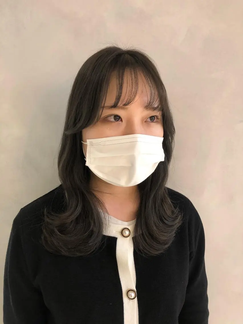 ミディアム くびれヘア 韓国風ヘア レイヤーカット ❤︎︎韓国ヘア❤︎︎ 𝑺𝒉𝒊𝒉𝒐のヘアスタイル