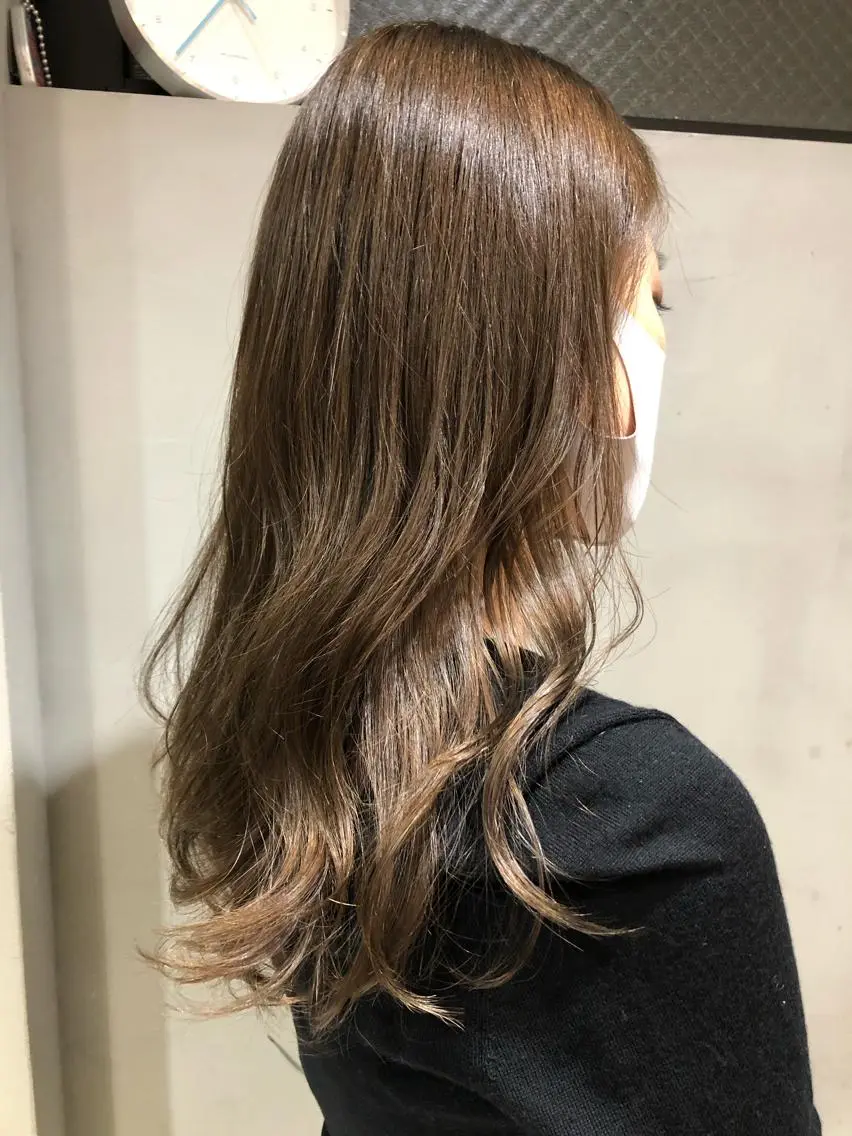 ミディアム カラー ヘアカラー ヘッドスパ ヘアセット 圧倒的透明感カラー nana🦕のヘアスタイル