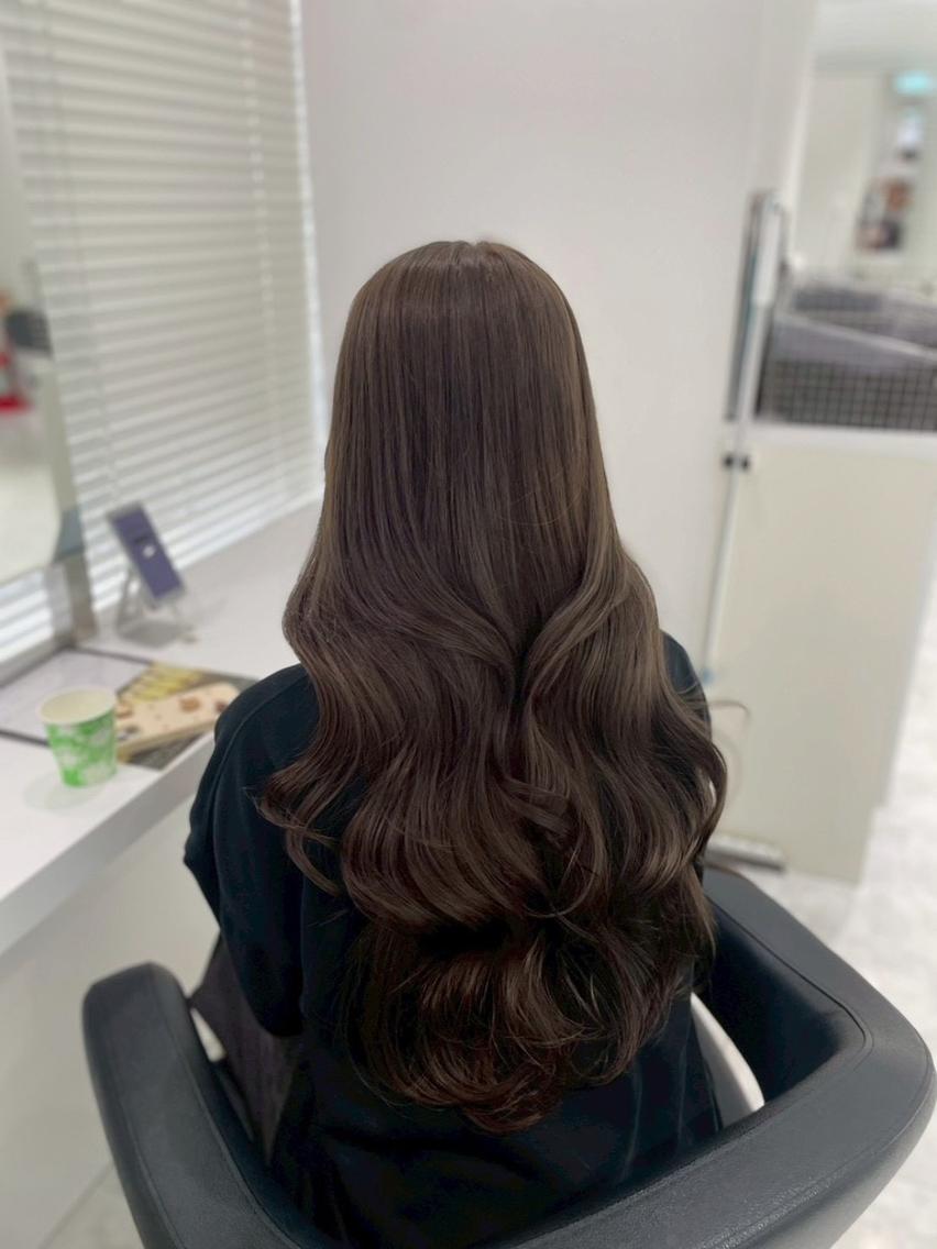 ロング ナチュラルカラー／ 上野🩰🤍BABYのヘアスタイル