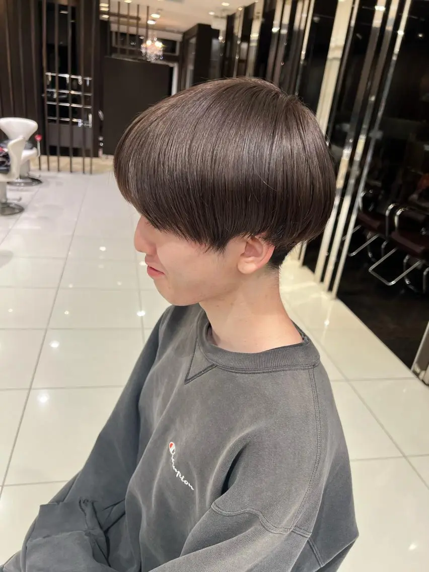 ショート ヘアカラー 下條 真のヘアスタイル