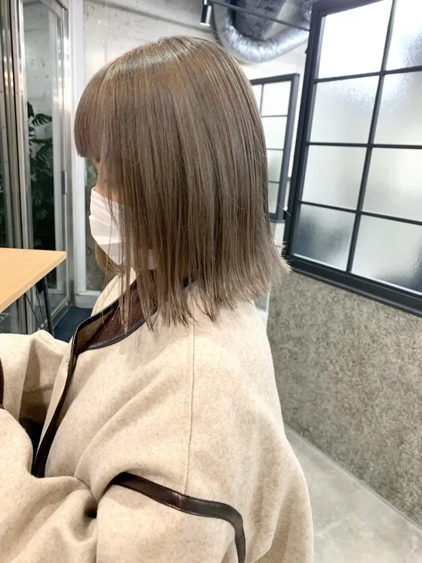 ミディアム カラー ベージュカラー ブリーチ ミルクティーベージュ 垢抜けヘア♡柔らかい カラー/mihoのヘアスタイル