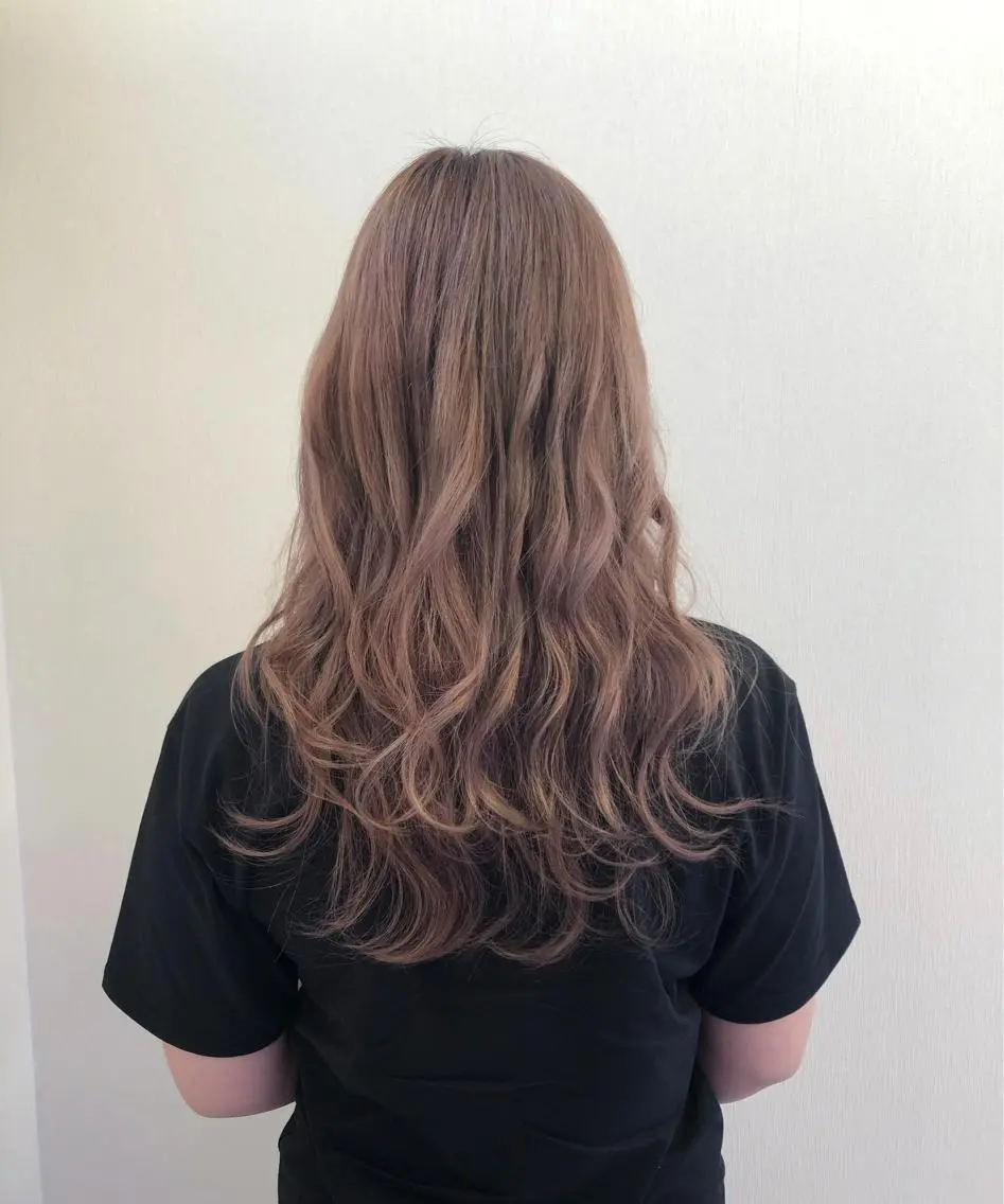 セミロング カラー 白井 つづりのヘアスタイル