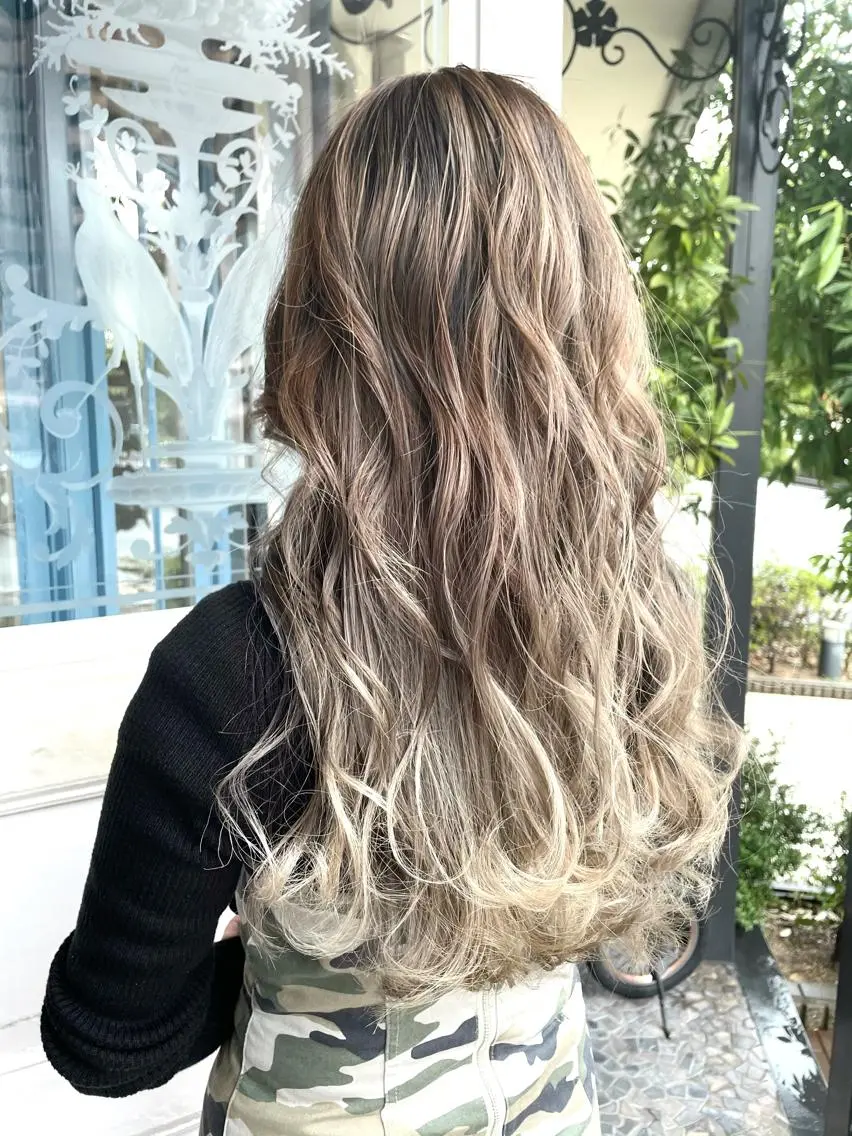 ロング カラー 渡辺 瑠美のヘアスタイル