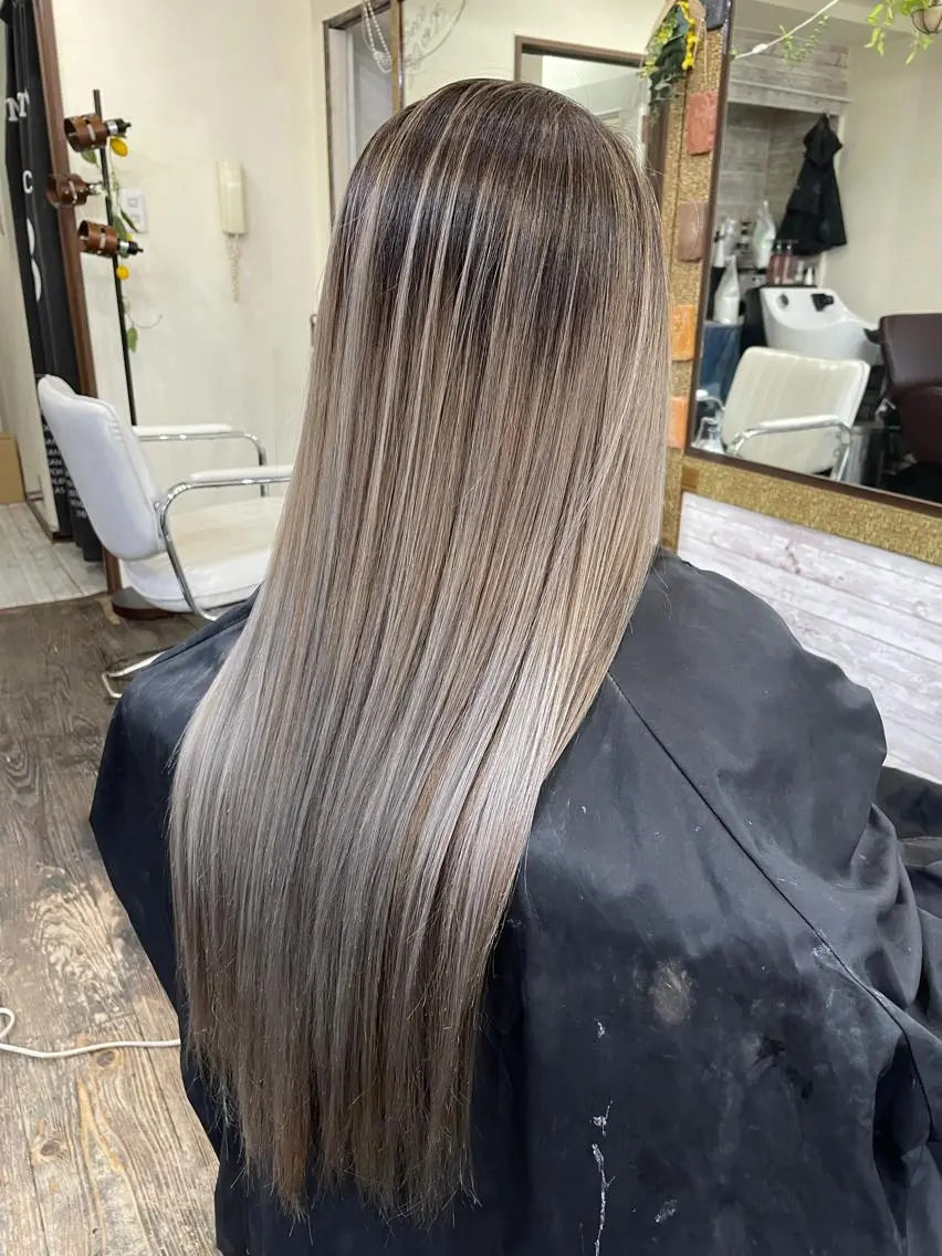 ロング カラー ヘアカラー 渡辺 健太のヘアスタイル