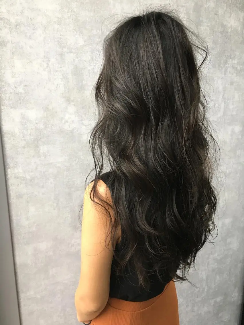 ロング カラー レイヤーカット BLend 渋谷のヘアスタイル