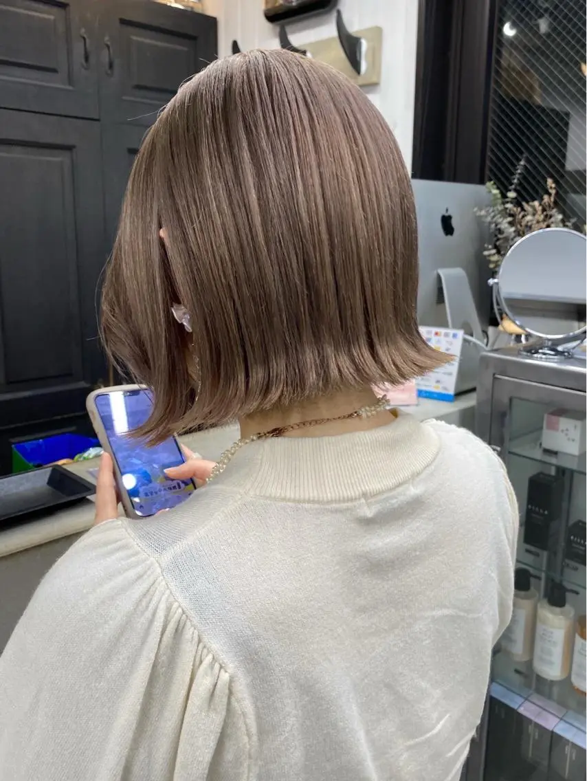 カラー グレージュ ブリーチダブルカラー 【koide】のヘアスタイル