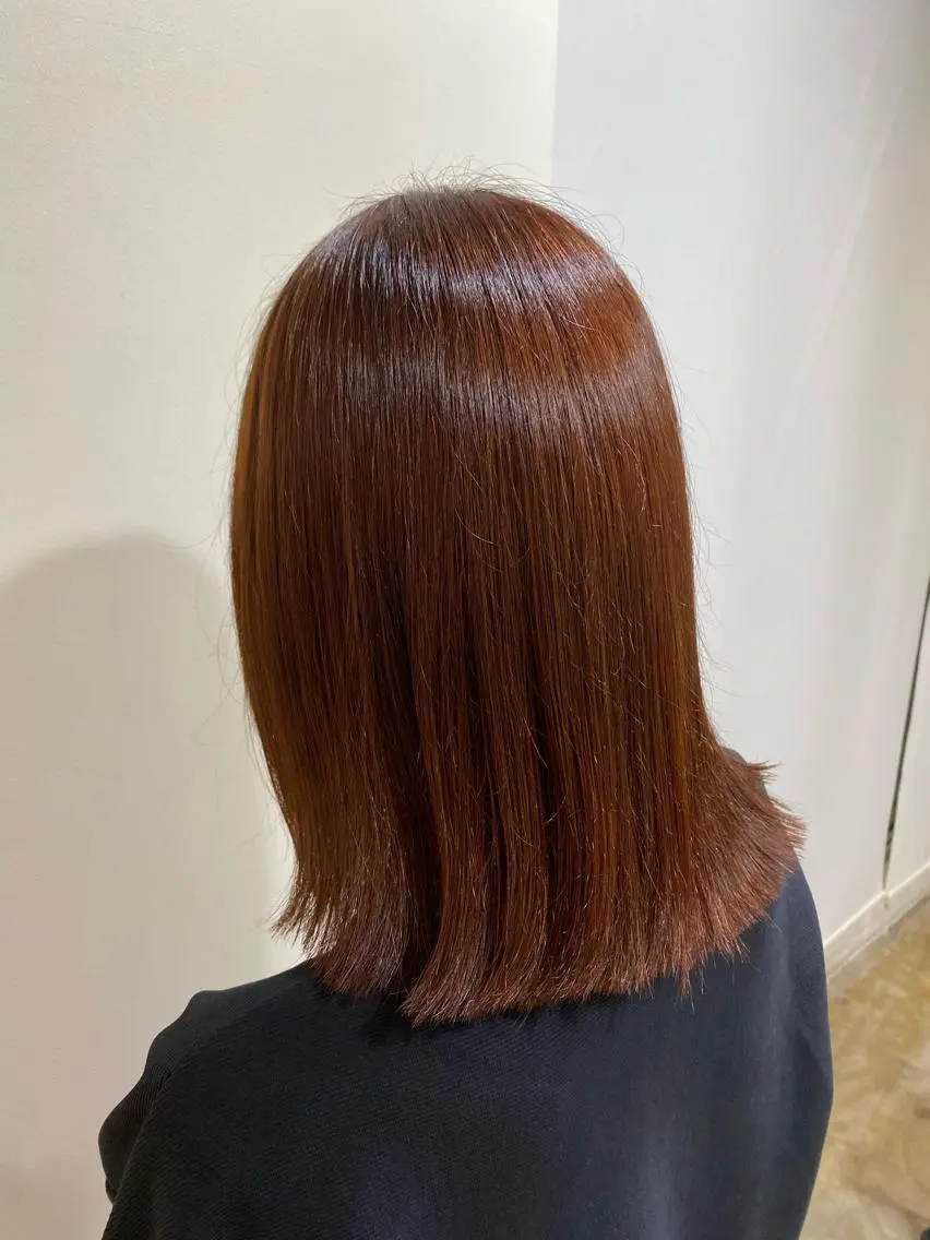 カラー ブリーチ ブラウンカラー ブリーチなしカラー オレンジ オレンジブラウン ナチュラル大人っぽい スタイル MAORIのヘアスタイル