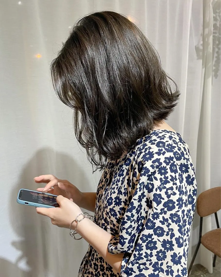 ミディアム 仙田 遥のヘアスタイル
