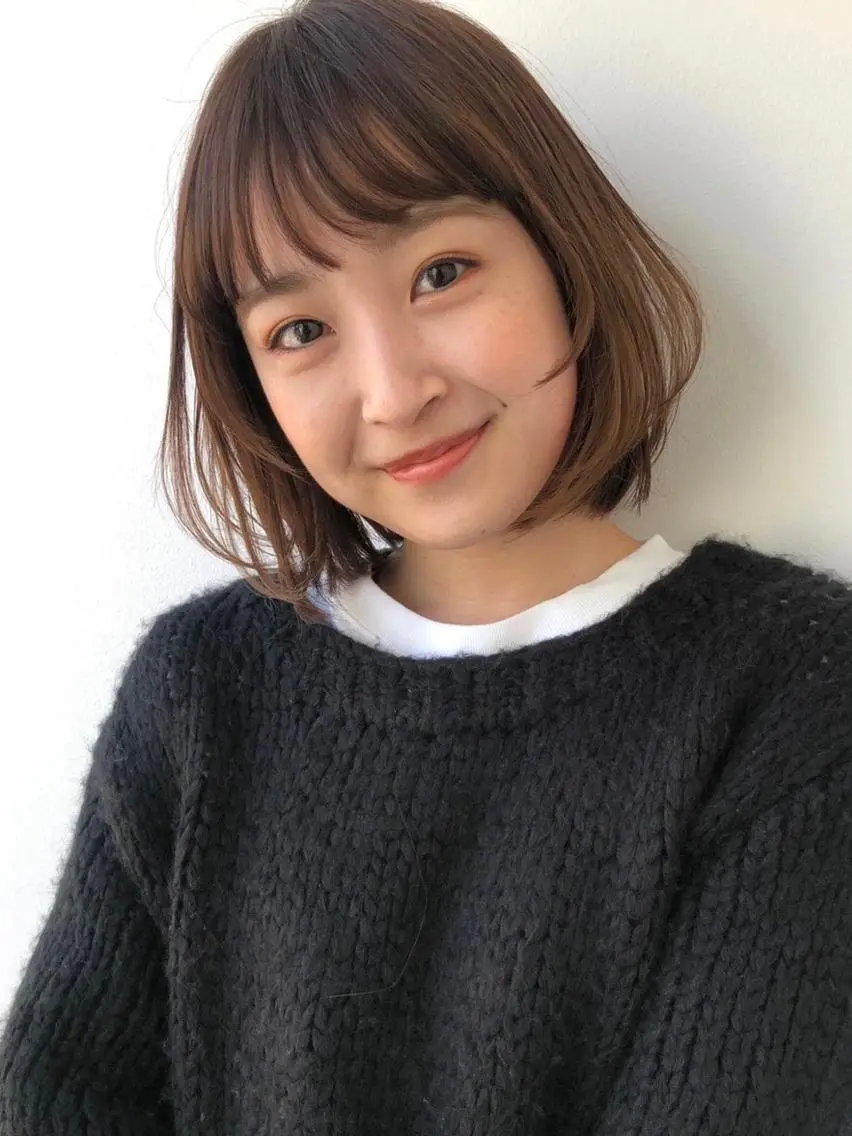 ミディアム 西村 唯楓のヘアスタイル