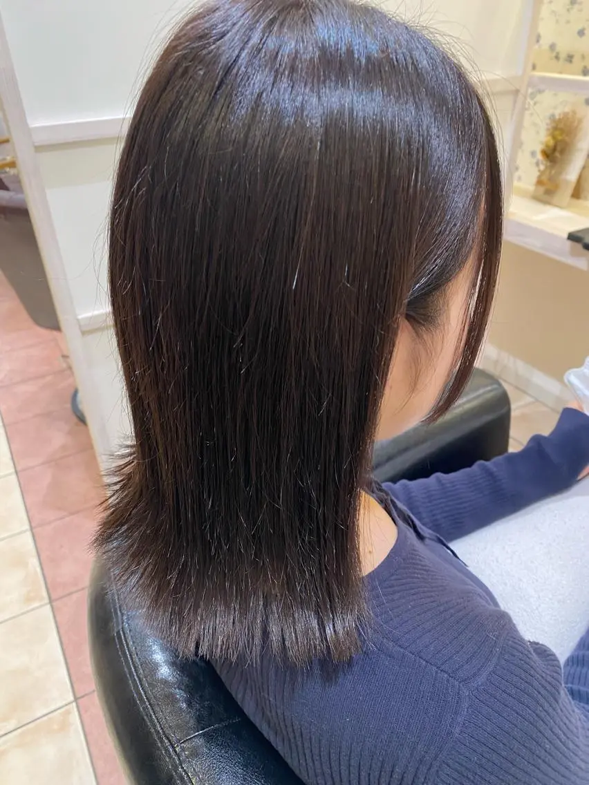 ミディアム 斎藤 彩香のヘアスタイル