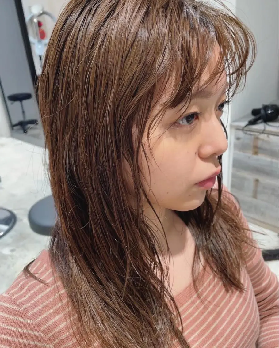 セミロング カラー くせ毛 カット ヘアカラー トリートメント 村上雅人 ナチュラルモードのヘアスタイル