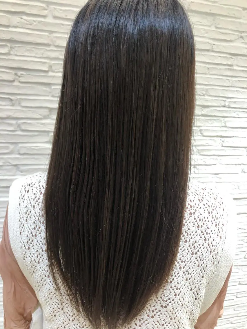 ロング 縮毛矯正 izumi （いずみ）のヘアスタイル