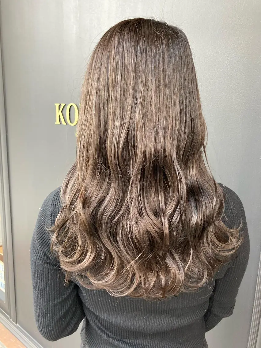 セミロング カラー カット ヘアカラー 💎髪質改善💎 西森千夏のヘアスタイル
