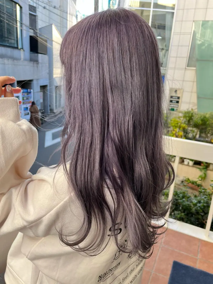 ロング カラー エクステ ハイトーン 💭黒崎ハルカのヘアスタイル