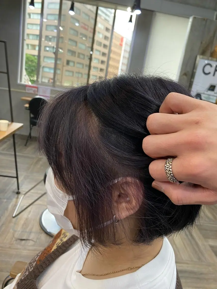ショート ミストバング 的場 渉のヘアスタイル