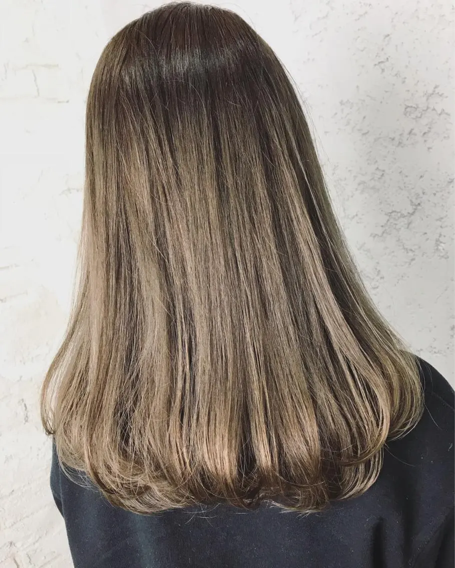 セミロング カラー カット 縮毛矯正 🌈白髪ぼかし特化 🌈naokoのヘアスタイル