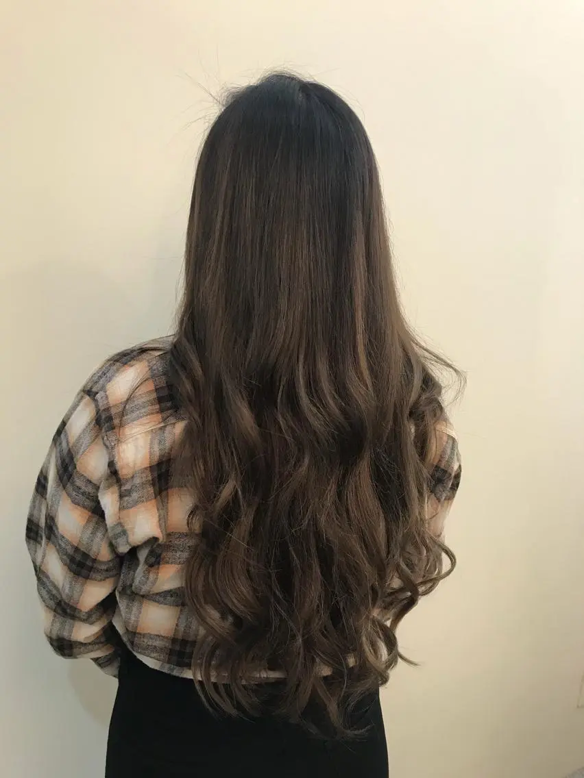 ロング 斉藤 未佳のヘアスタイル