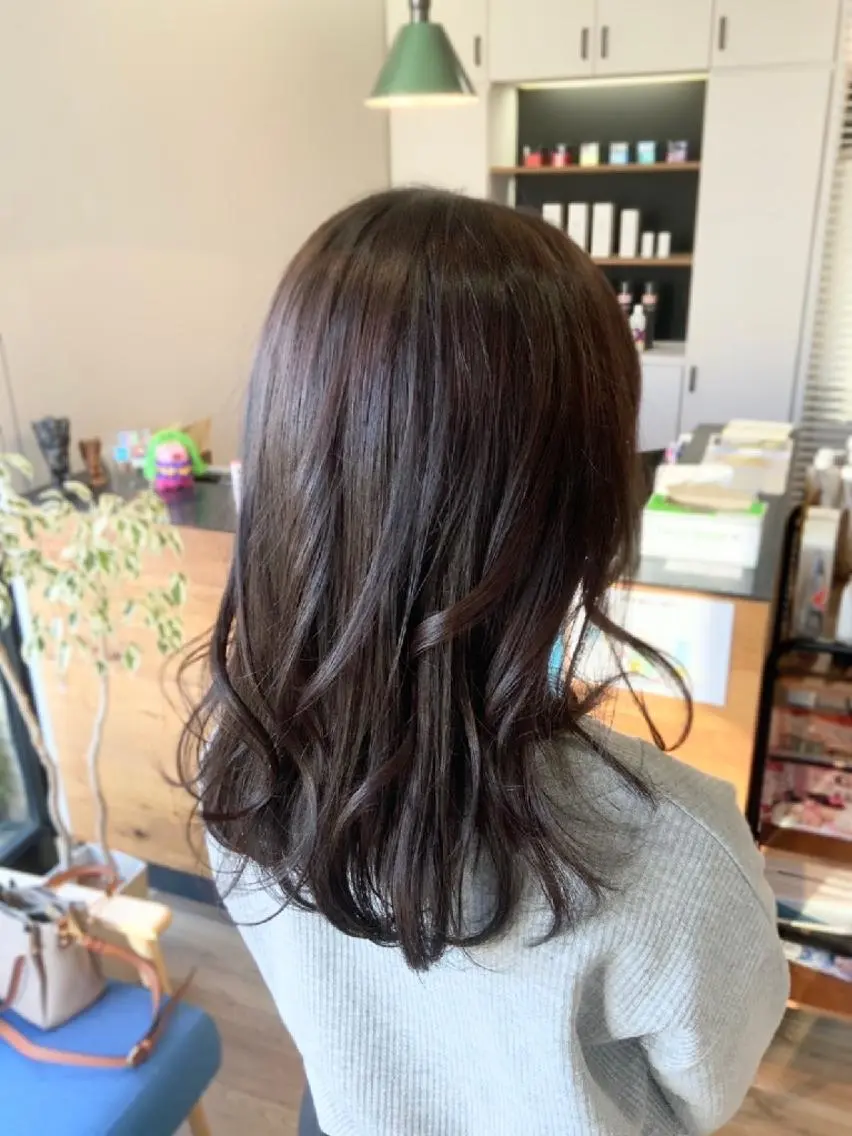 カラー ショコラグレージュ グレージュ ヘアカラー トリートメント 堀 望美のヘアスタイル