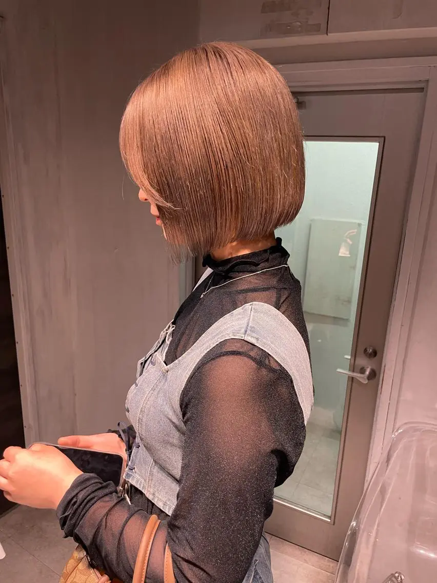 ミディアム カラー カット ヘアカラー トリートメント ヘッドスパ ヘアセット 🦋ハイトーンボブ ショート🦋トシキのヘアスタイル