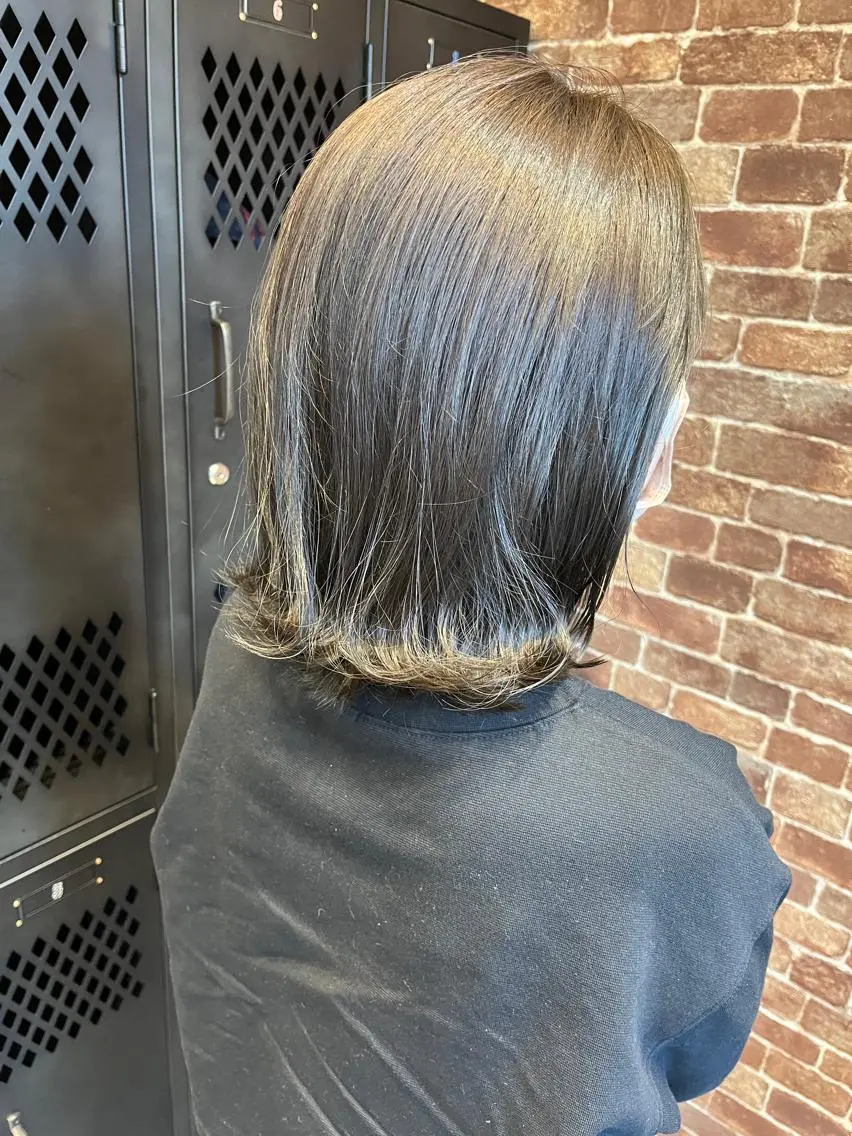 ミディアム カラー パーマ ヘアアレンジ メンズ キッズ ネイル マツエク・マツパ アイブロウ メンズブリーチ メンズハイライト メンズインナーカラー メンズ韓国風 ブリーチ 久木原 ゆりのヘアスタイル