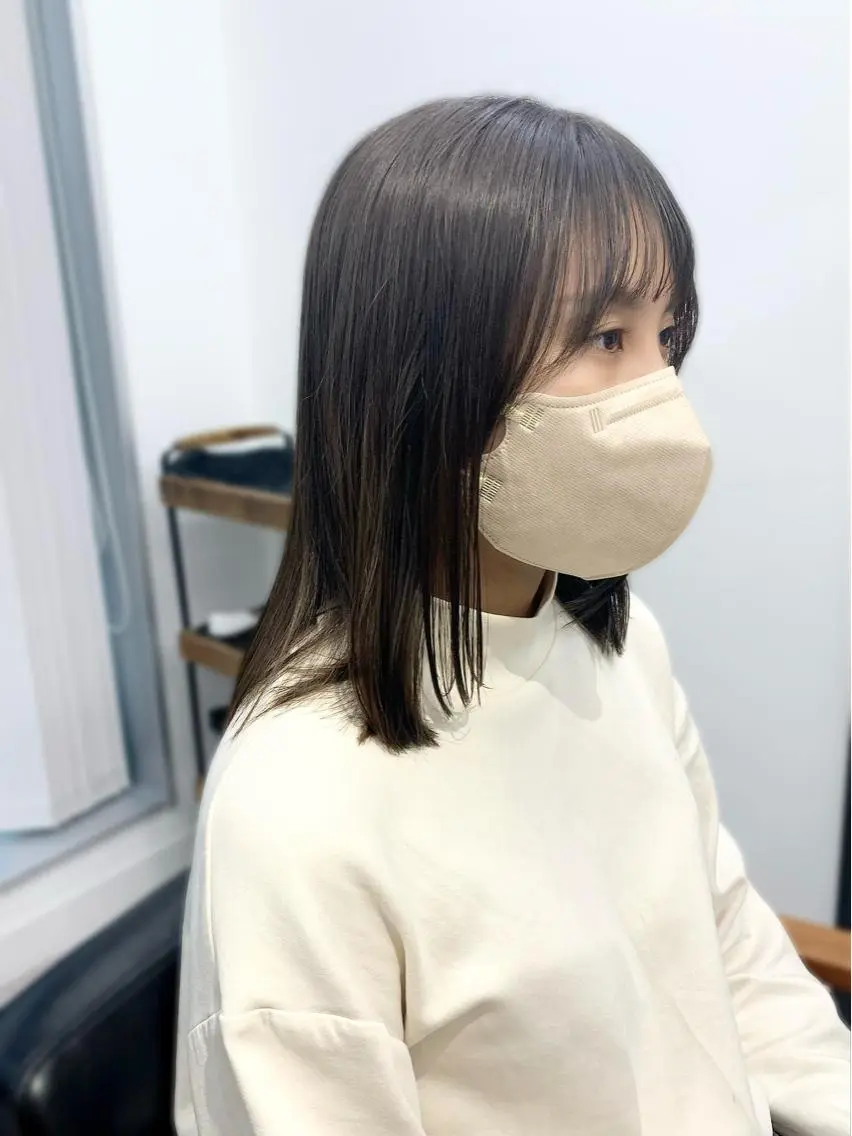 ミディアム カラー パーマ ヘアアレンジ メンズ キッズ ネイル マツエク・マツパ アイブロウ レイヤーカット/ 巻ける縮毛矯正のヘアスタイル