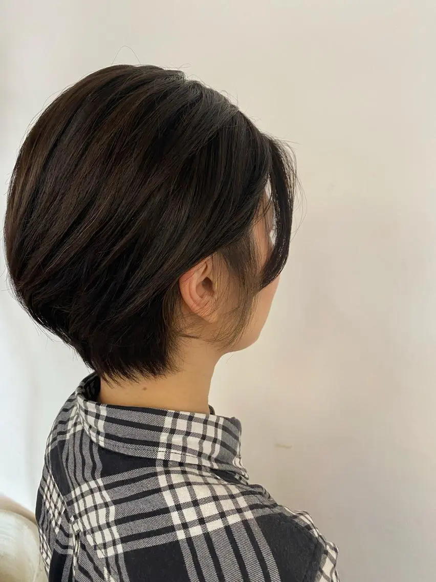 ショート カラー インナーカラー ショートヘア カット ヘアカラー 髪質改善　ボブ 外ハネボブ　白間　光のヘアスタイル