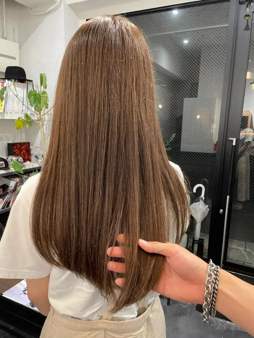 セミロング カラー 🖤JIN🖤久留米 ハイトーン 髪質改善のヘアスタイル