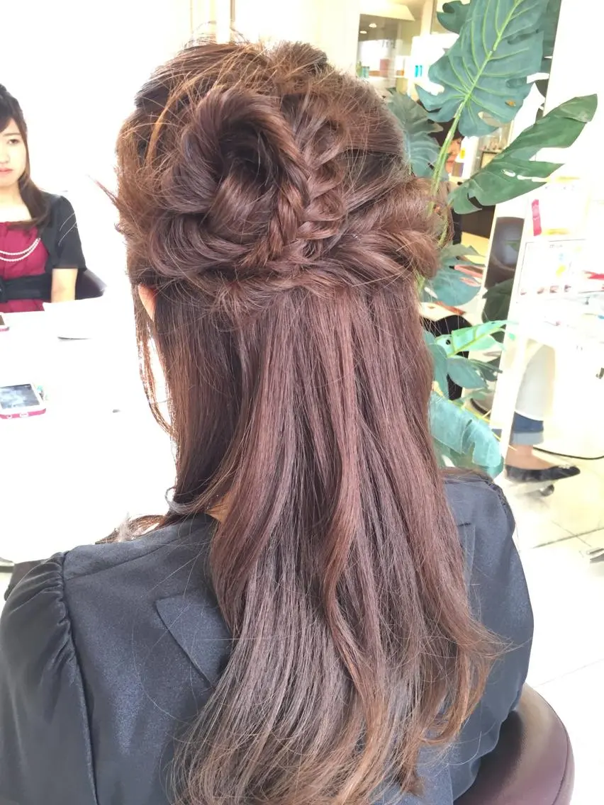 ロング ヘアアレンジ ハーフアップ 松本 明日可のヘアスタイル