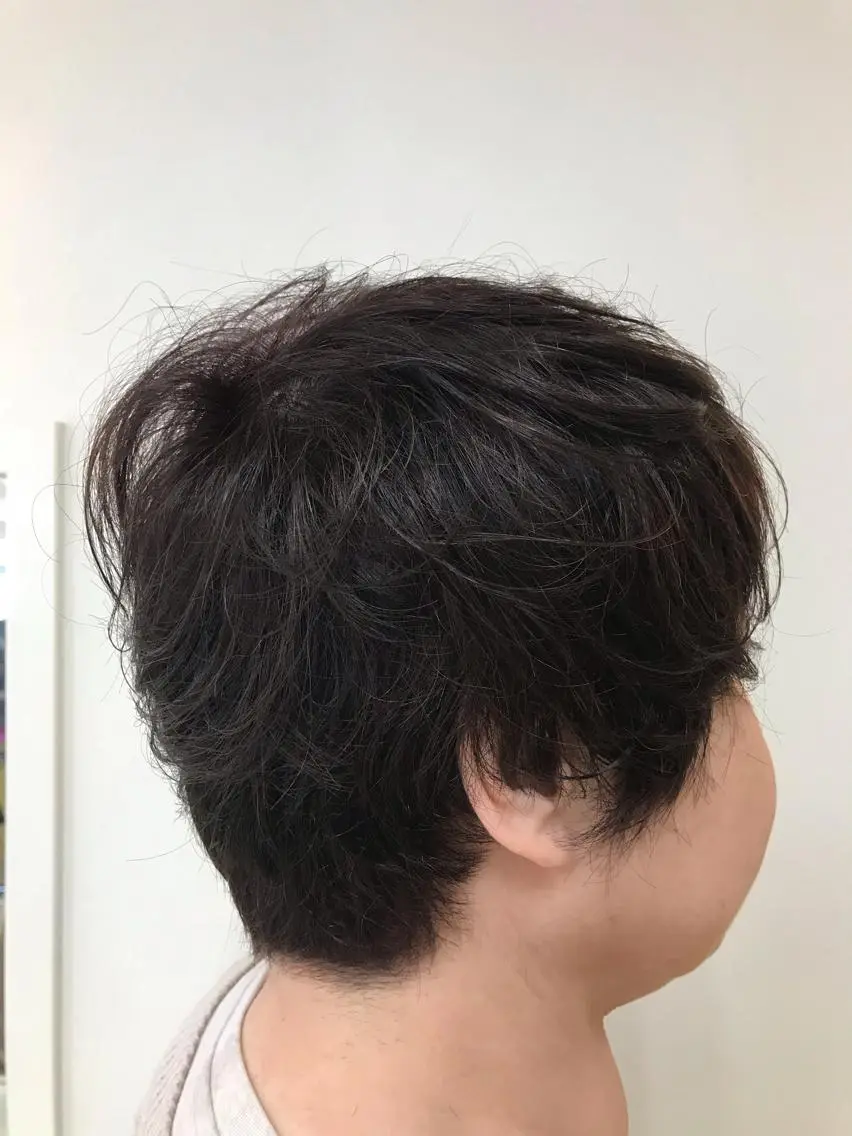 ショート カラー 横田 尚登のヘアスタイル