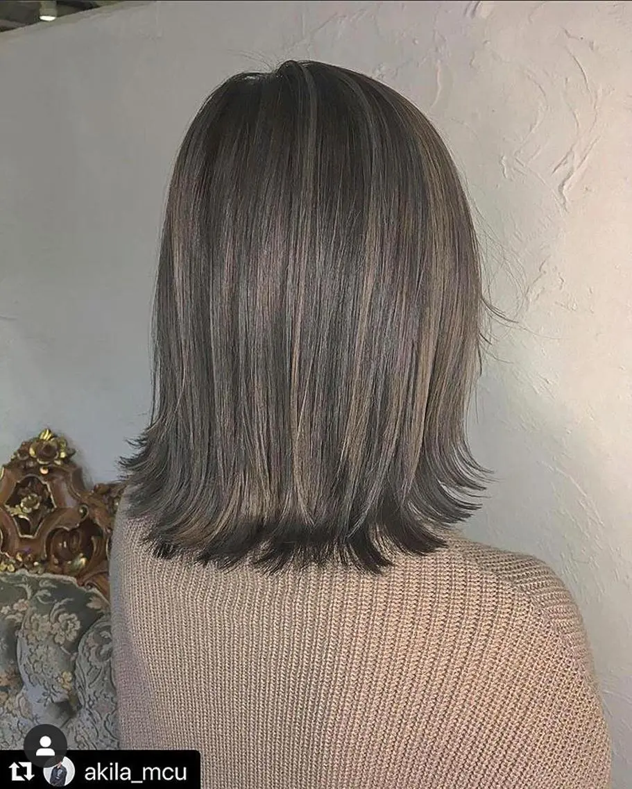 ショート カラー ヘアアレンジ アッシュ ベージュカラー ブリーチ ハイライトカラー ハイライト エグチ アキラのヘアスタイル