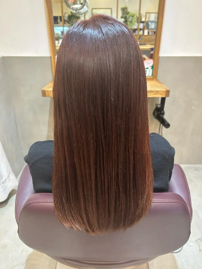セミロング カラー カット ヘアカラー トリートメント 若狭 彩花のヘアスタイル