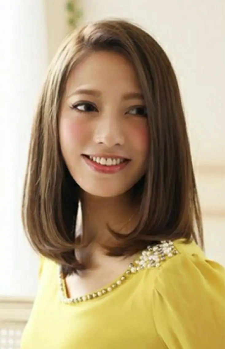 セミロング 🇰🇷韓国風艶髪✨ 髪質改善 倉岡しおんのヘアスタイル