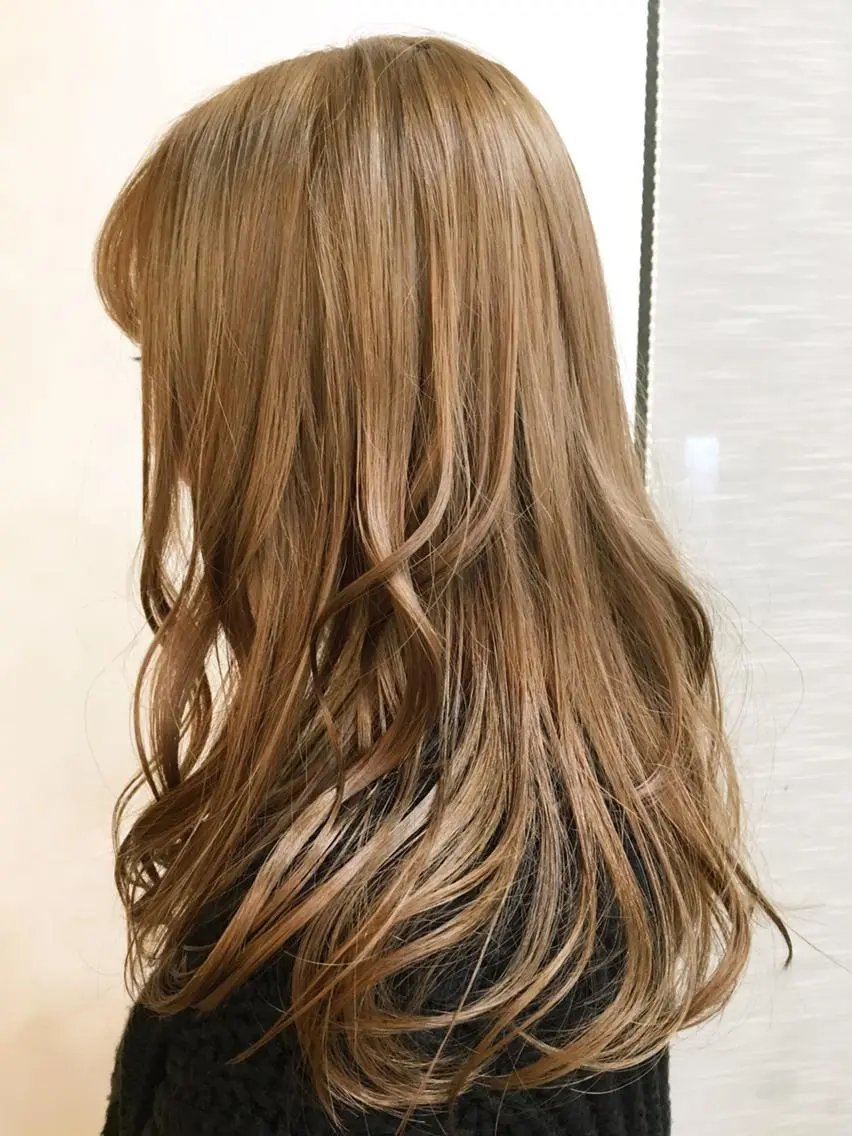 ロング 近藤 大介のヘアスタイル