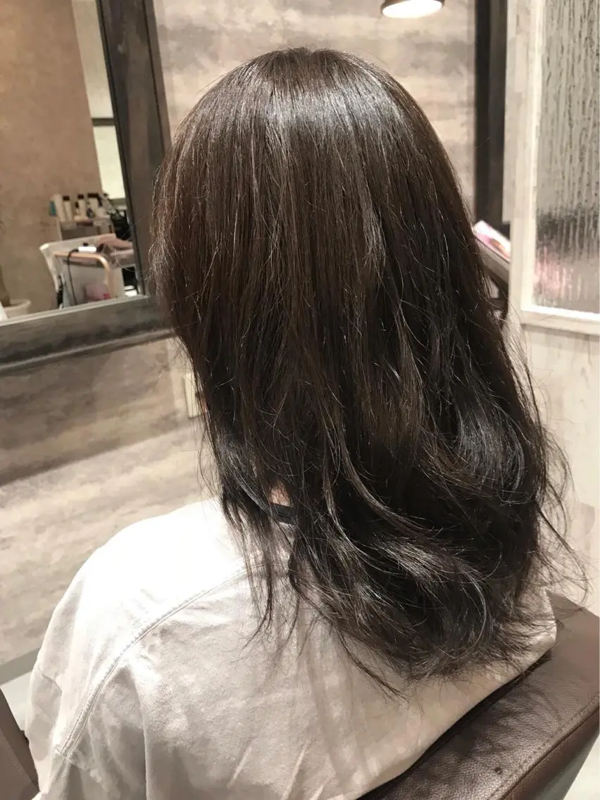 ミディアム カラー アッシュ Blanco Color&Careのヘアスタイル