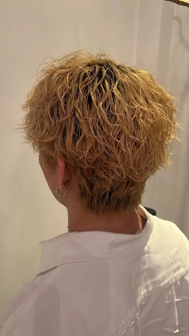 ショート パーマ 水川 七海のヘアスタイル