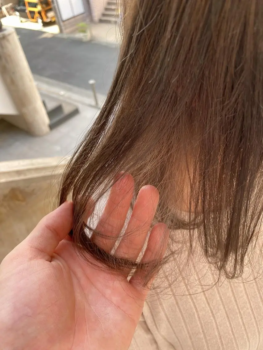 ミディアム カラー ベージュカラー ブリーチ ミルクティーベージュ ブリーチなし✨艶髪 カラー𓃲YAGIのヘアスタイル