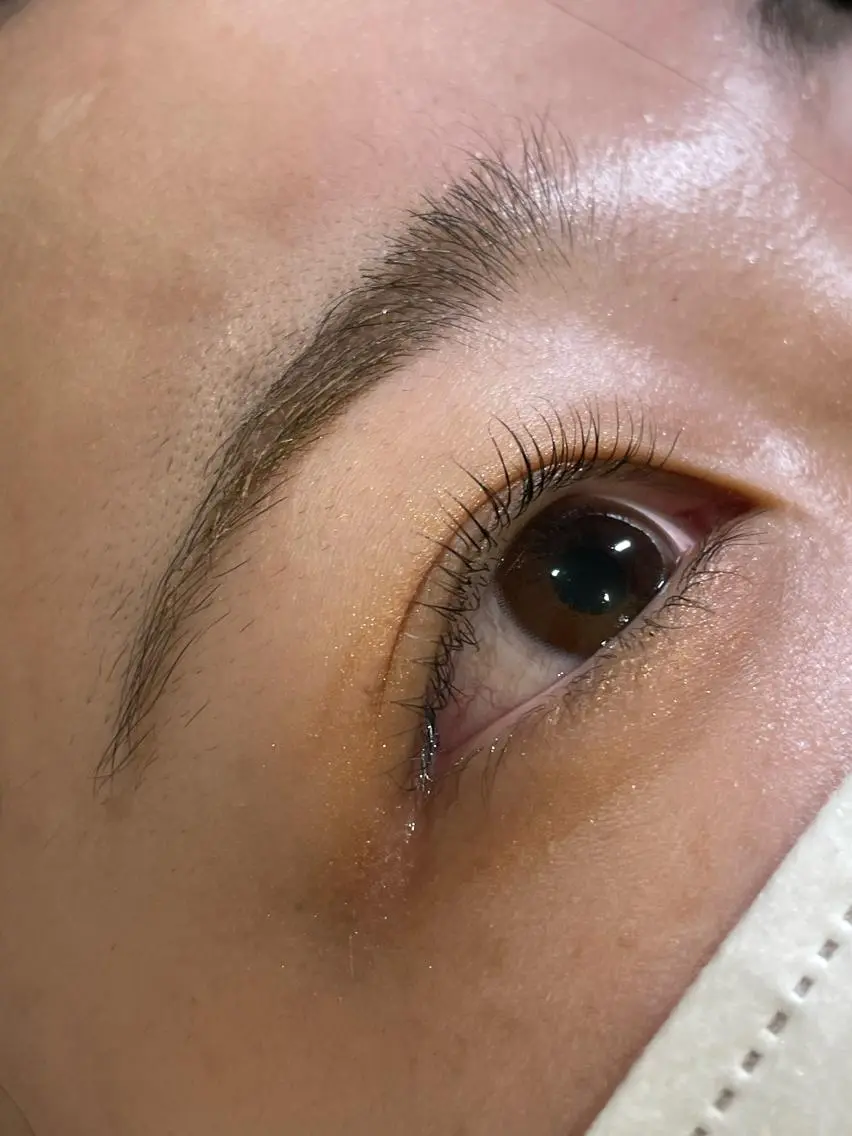 マツエク・マツパ 井上 真里奈のヘアスタイル