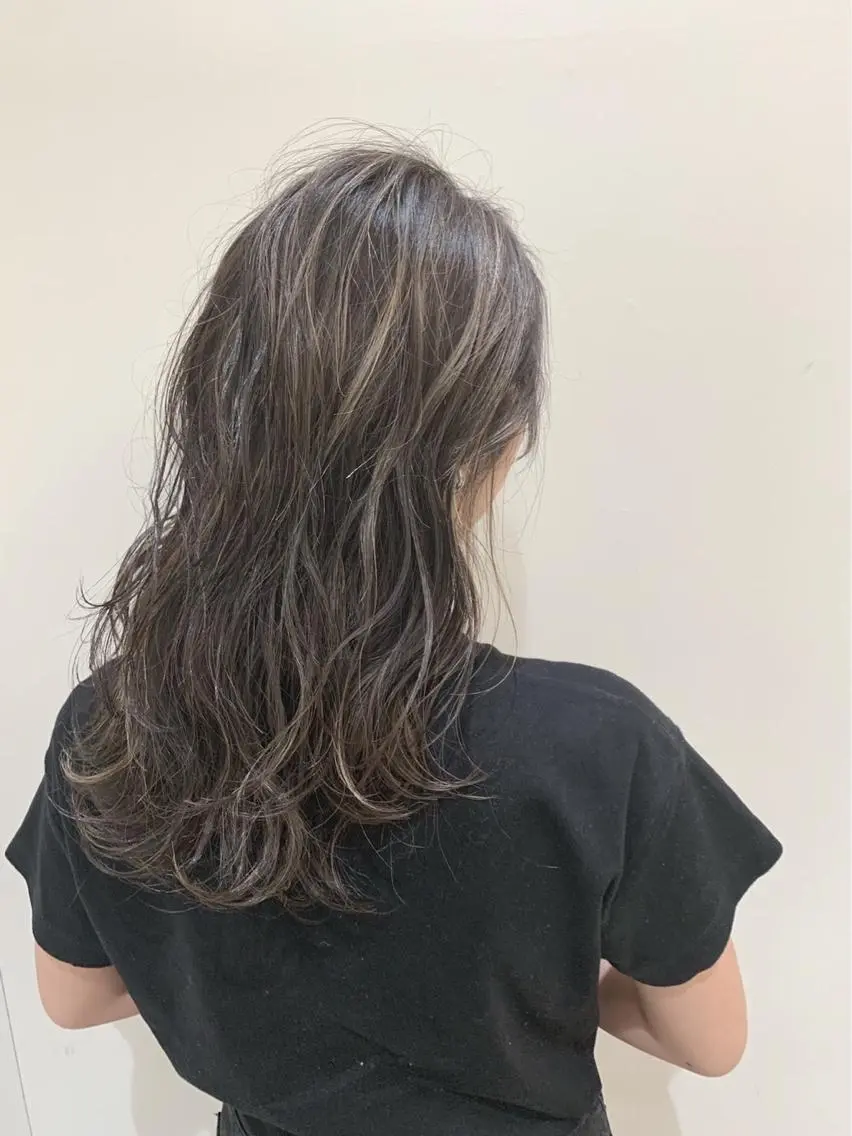 ロング カラー 🌿レイヤー/ブリー チ/🌿JINのヘアスタイル