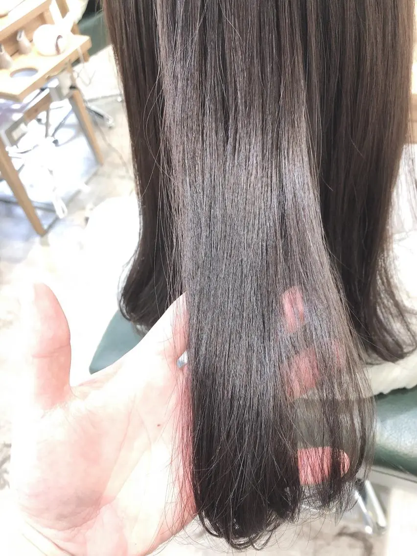 ミディアム カット 縮毛矯正 トリートメント 菊池 貢平のヘアスタイル