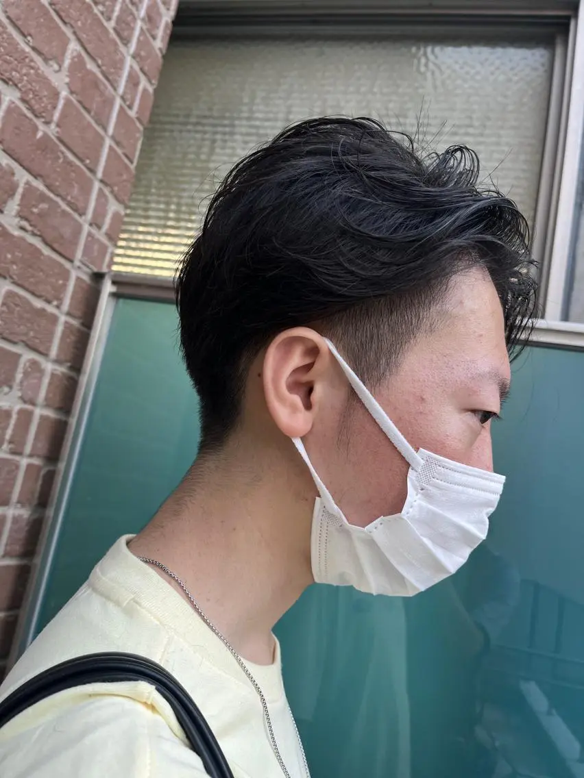 ミディアム メンズ ミディアムパーマ メンズパーマ ケアカラー ピンクブラウン 外国人風カラー 久木原 ゆりのヘアスタイル