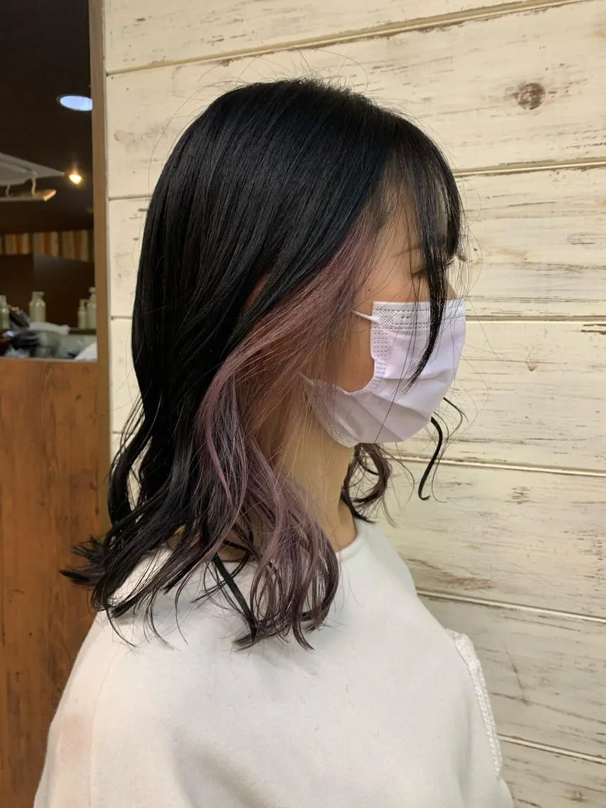 ミディアム カラー インナーカラー ラベンダーカラー イワタ マハ/ minim hairのヘアスタイル
