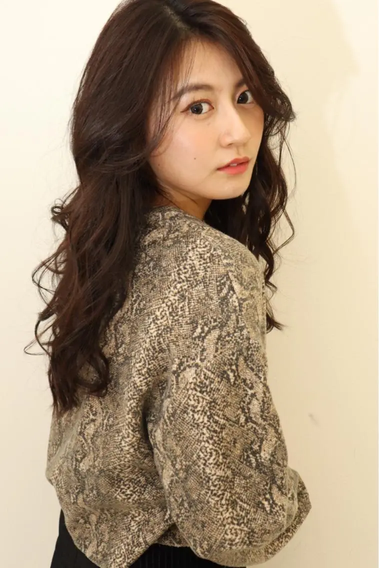 ロング 駅チカ【ali'i】 アリイ花崎友美☘のヘアスタイル