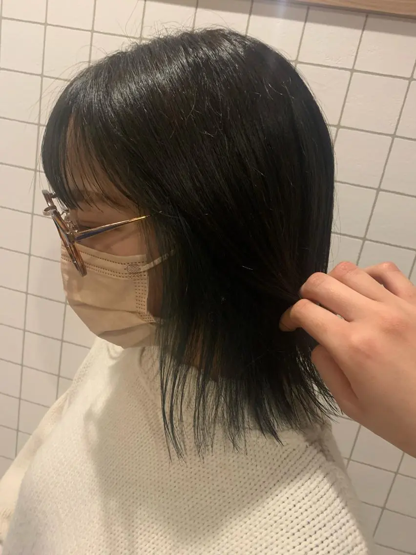カラー 黒髪 ブルーカラー ブルーブラック 透明感カラー cana 札幌レイヤースタイルのヘアスタイル