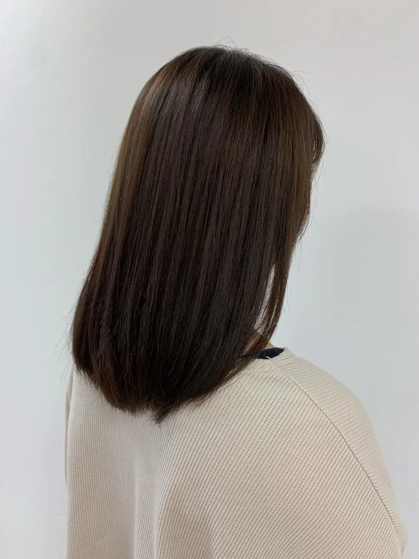 セミロング カラー ベージュカラー カット ヘアカラー 顔まわりカット✄ ベージュカラー🧸のヘアスタイル
