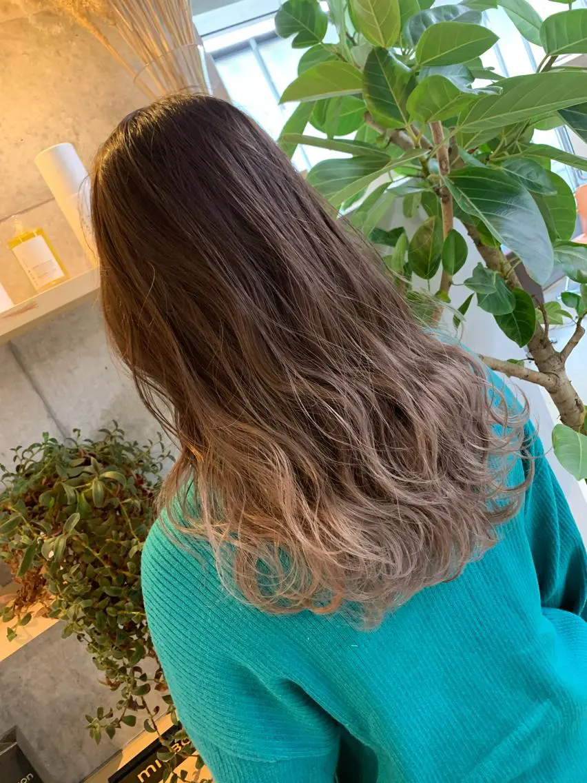 ロング カラー ヘアカラー トリートメント 天野 開のヘアスタイル