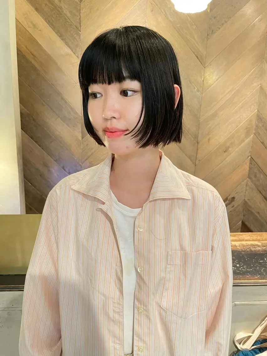 ショート カラー ボブ シャギー ブリーチ🧚 ボブ✍️レイヤーのヘアスタイル